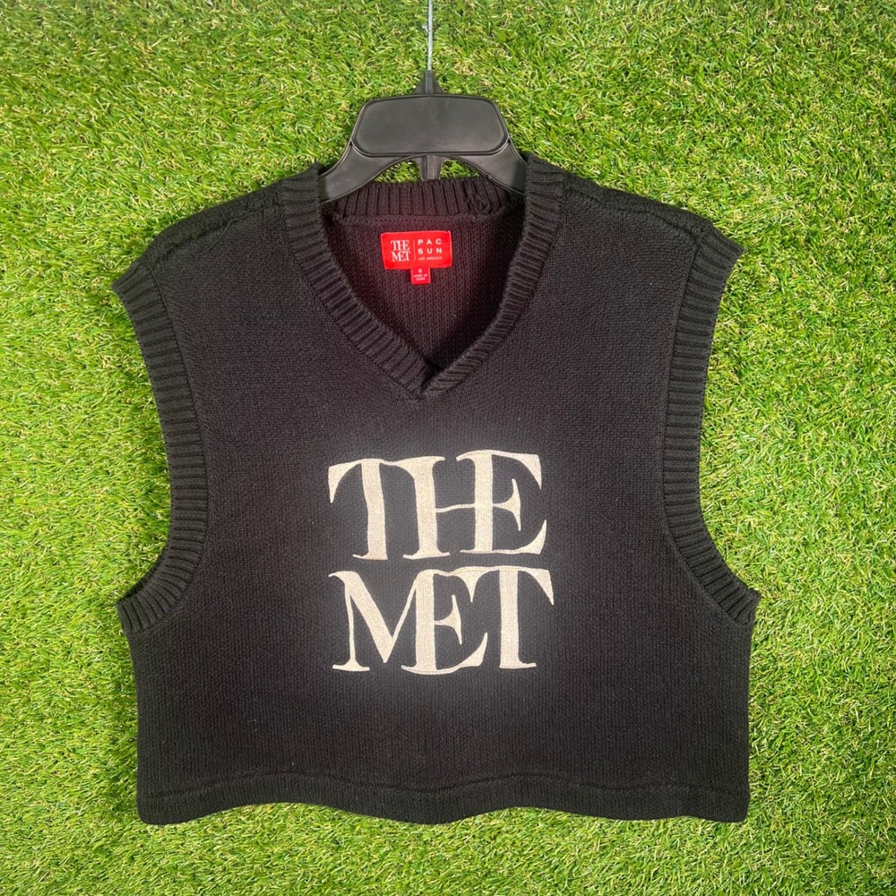 PacSun The Met Logo Knit Sweater Vest Black V-Neck Cropped Small